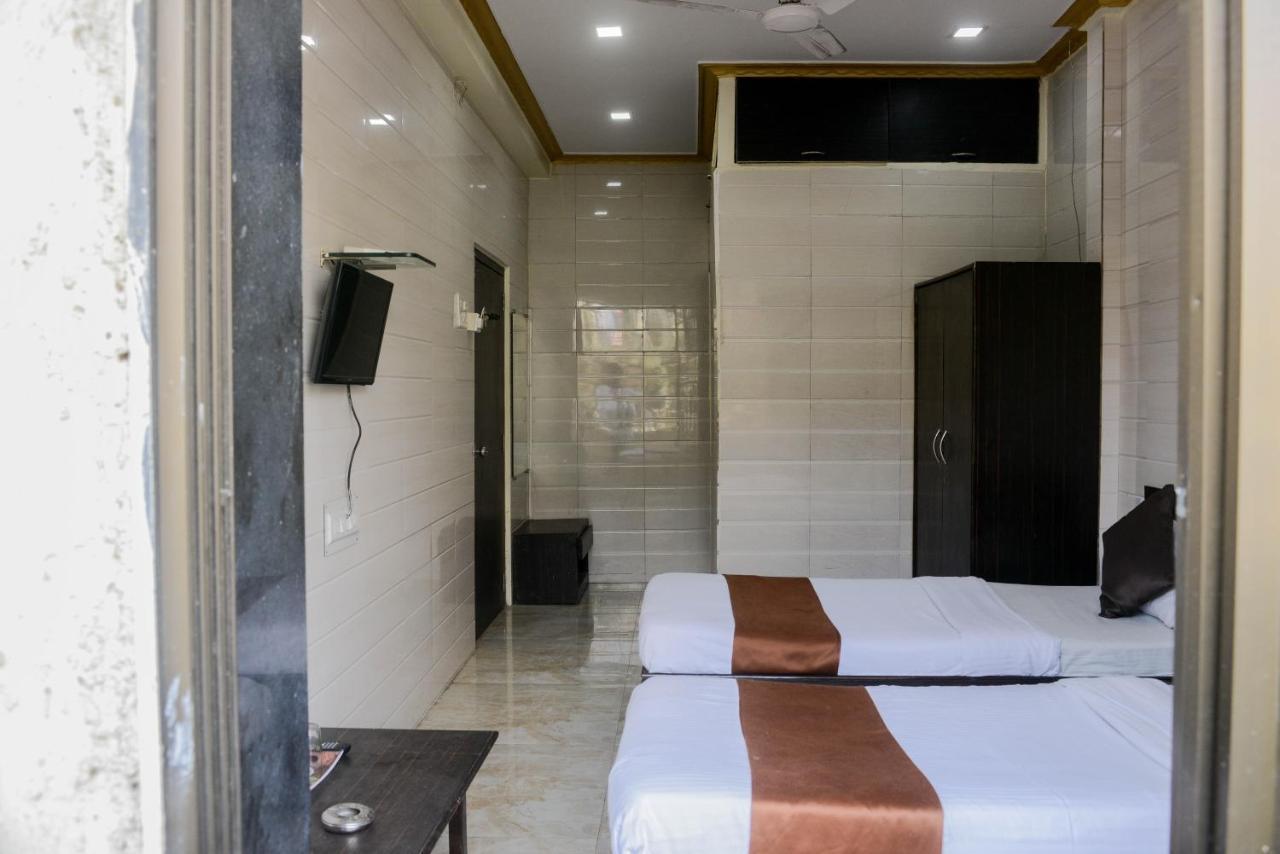 Hotel National Mumbai Exteriör bild