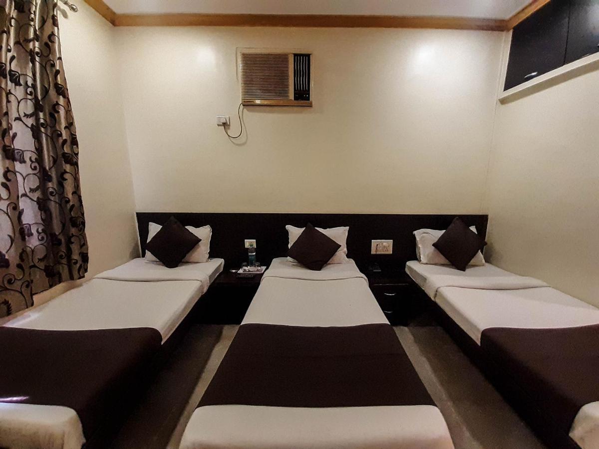 Hotel National Mumbai Exteriör bild
