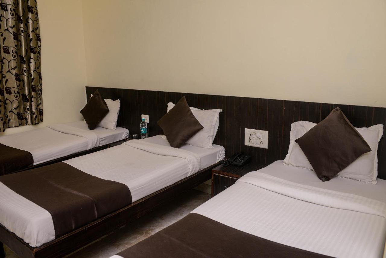 Hotel National Mumbai Exteriör bild